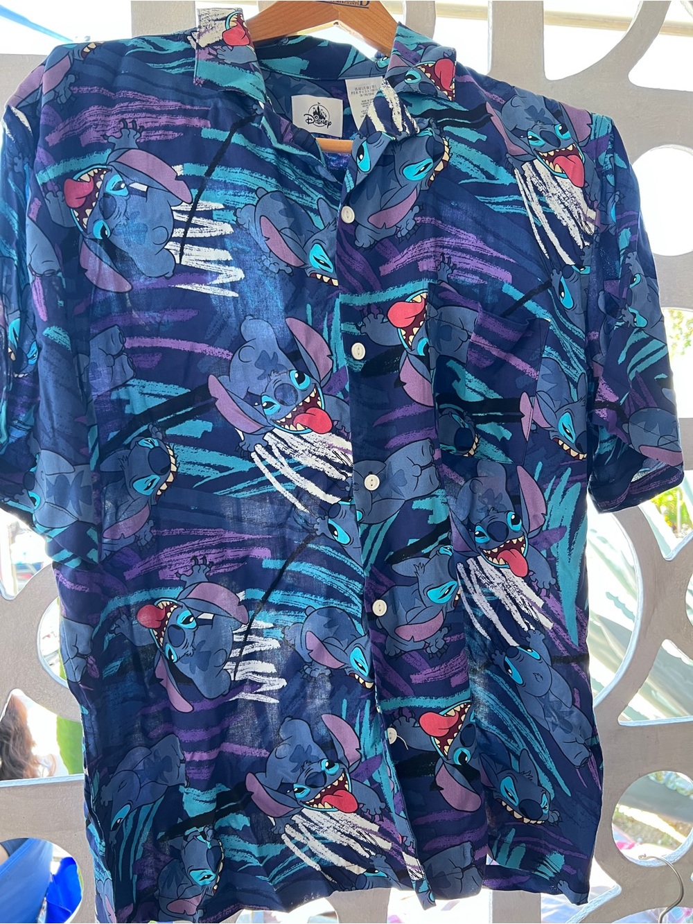Disneys "Stitch" Woven Camp Shirt Adults -Lilo & Stitch size LARGE